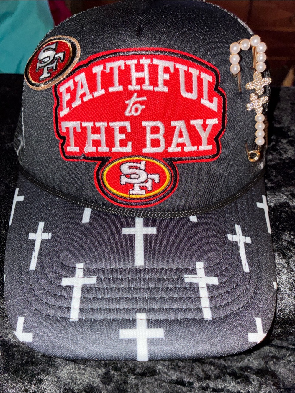 San Francisco Faithful to the Bay custom trucker hat small brim - Black & Red